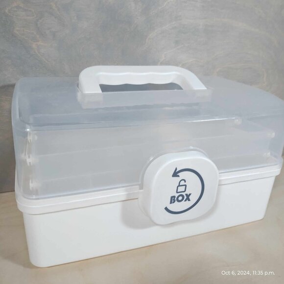 Clear box for medical/health and beauty etc with Handle and turning clasp 2trays - Picture 7 of 10